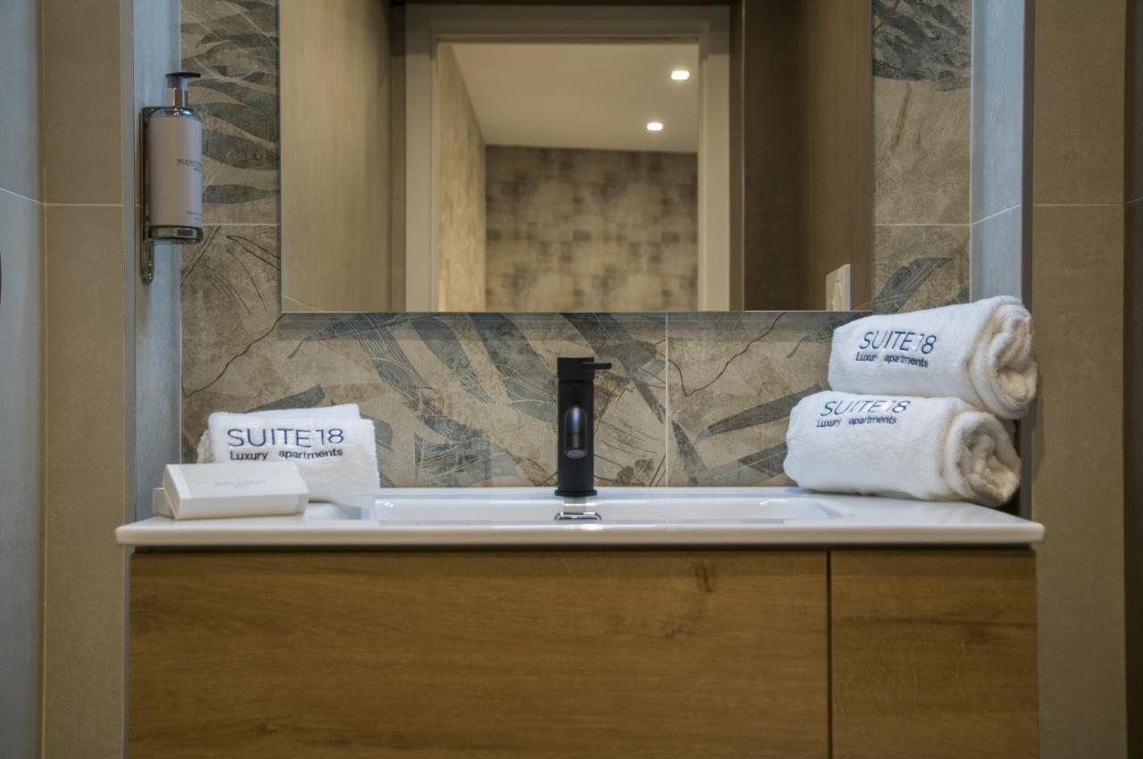 Suite 18 Luxury Apartments บารี ภายนอก รูปภาพ