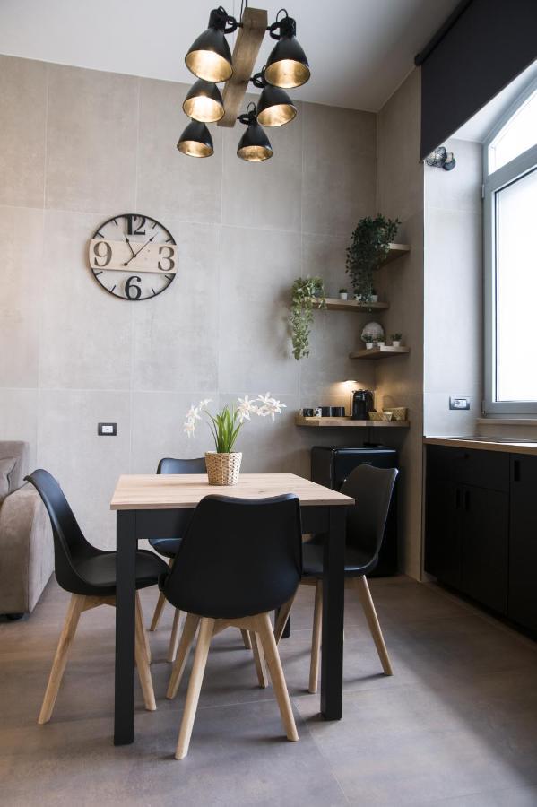 Suite 18 Luxury Apartments บารี ภายนอก รูปภาพ