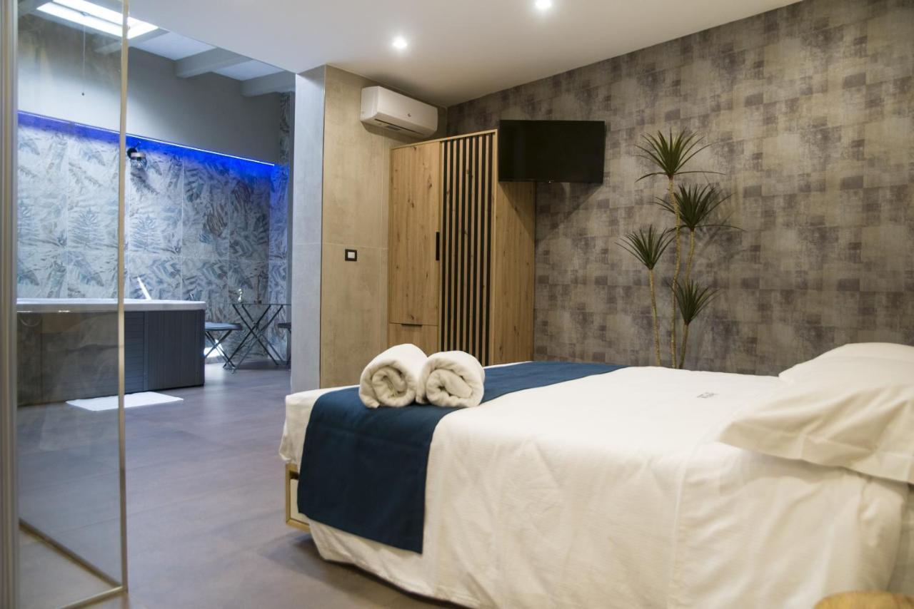 Suite 18 Luxury Apartments บารี ภายนอก รูปภาพ