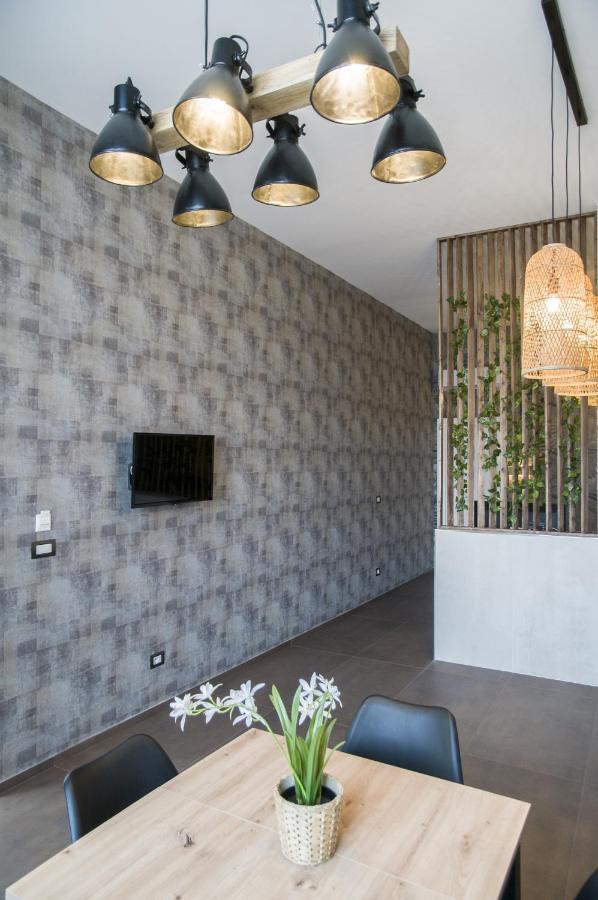 Suite 18 Luxury Apartments บารี ภายนอก รูปภาพ